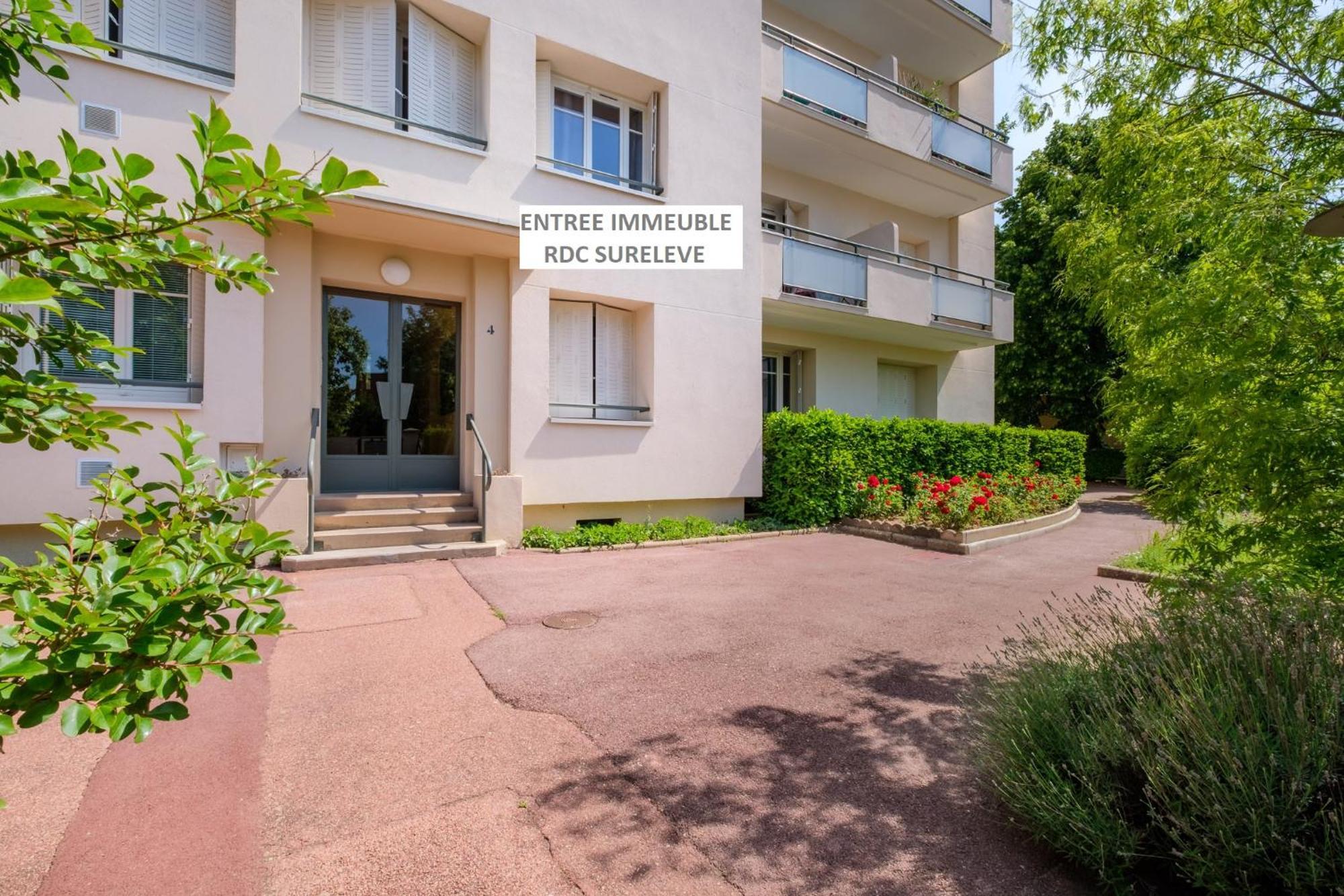 Appart 3 Suites-Chaque Suite Avec Sdo Wc Privatifs - Cuisine Commune Tassin-la-Demi-Lune Exteriör bild